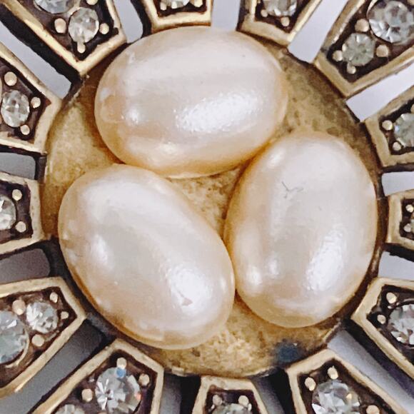 Vintage Signed Heidi Daus Blue Crystal Bird Clip On Earrings Faux Pearl READ - Picture 5 of 12